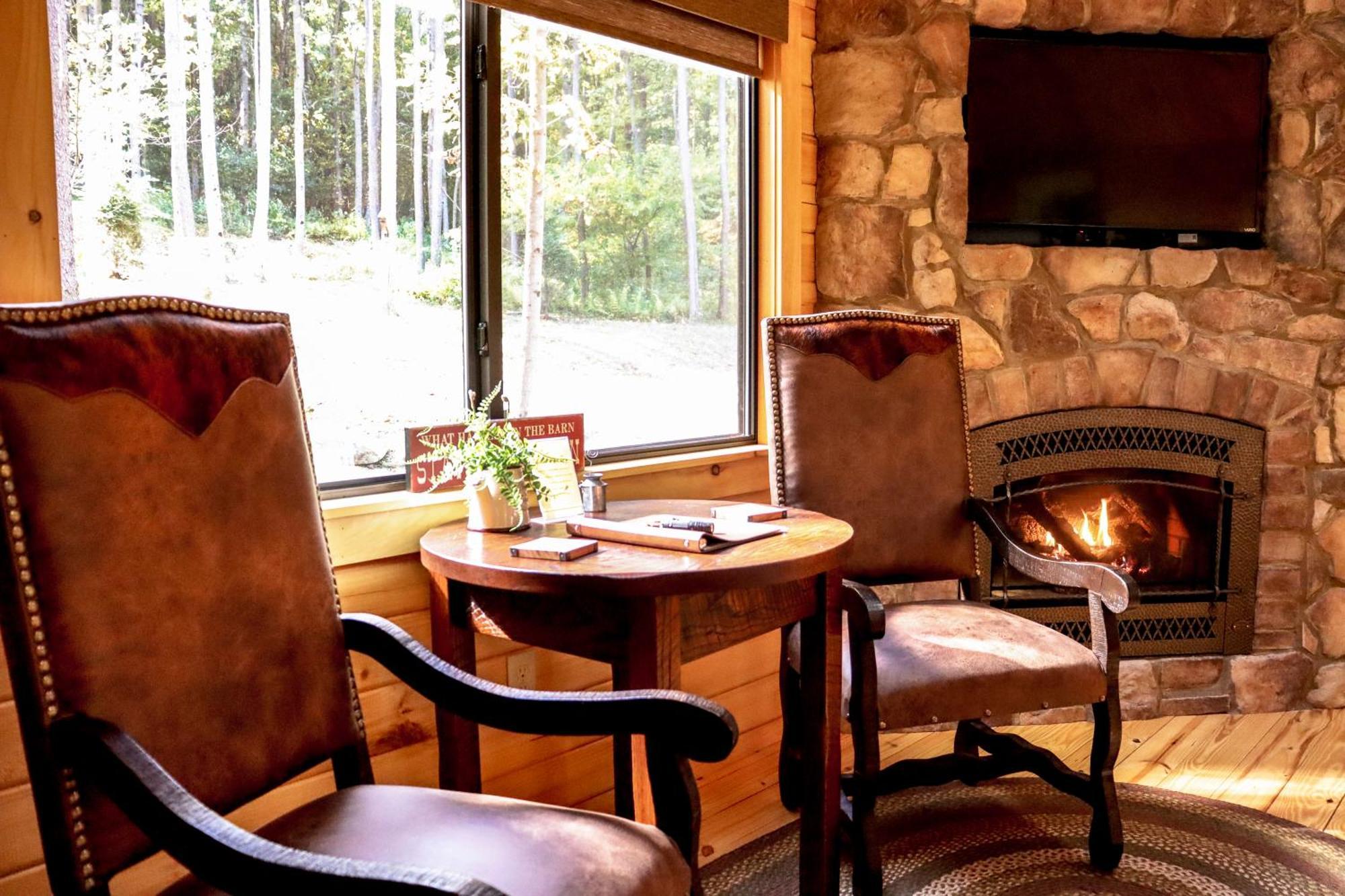 Inn Oak *